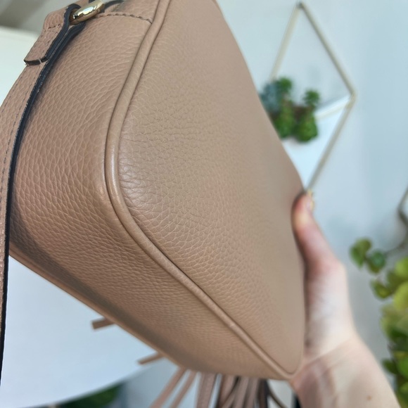 *SOLD* Gucci Soho Disco Bag Camelia - Picture 10 of 16